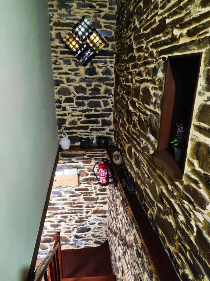 Casa Freixe Apartamentos Rurales ซานตาเอวลาเลีย เด โอสโกส ภายนอก รูปภาพ